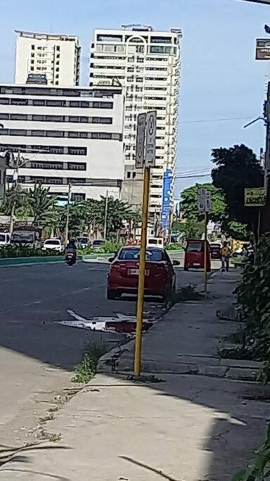 Unit Near Sm City,Gaisano Mall Of Cebu,Robinsons Galleria Екстериор снимка